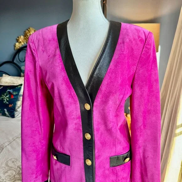 Danier Vintage 80s/90s Fuchsia Pink and Black Suede Leather Blazer and Skirt Set - Picture 3 of 16
